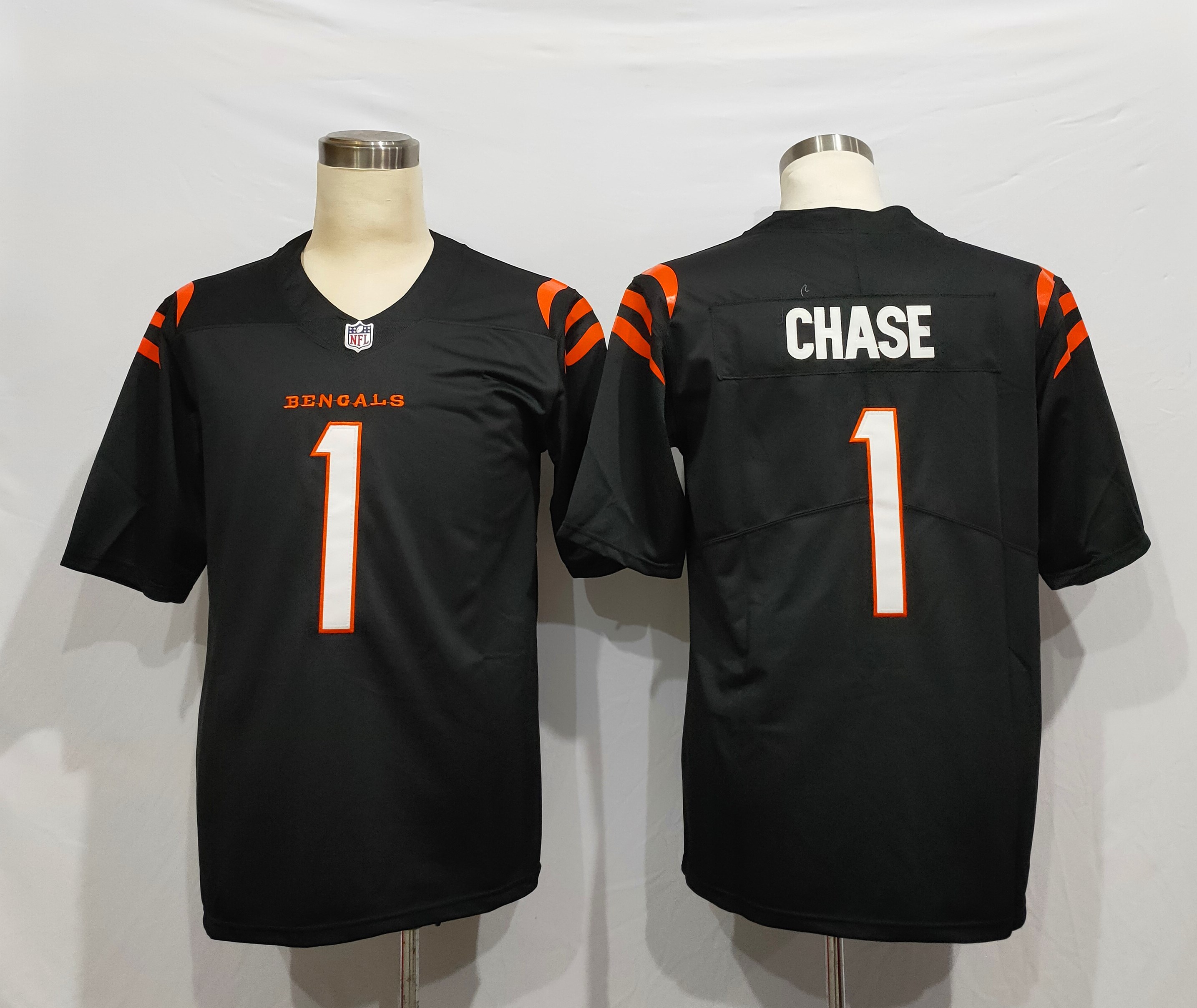 Men's Cincinnati Bengals Ja'Marr Chase #1 Black Jersey Men's Cincinnati Bengals Ja'Marr Chase #1 Black Jersey